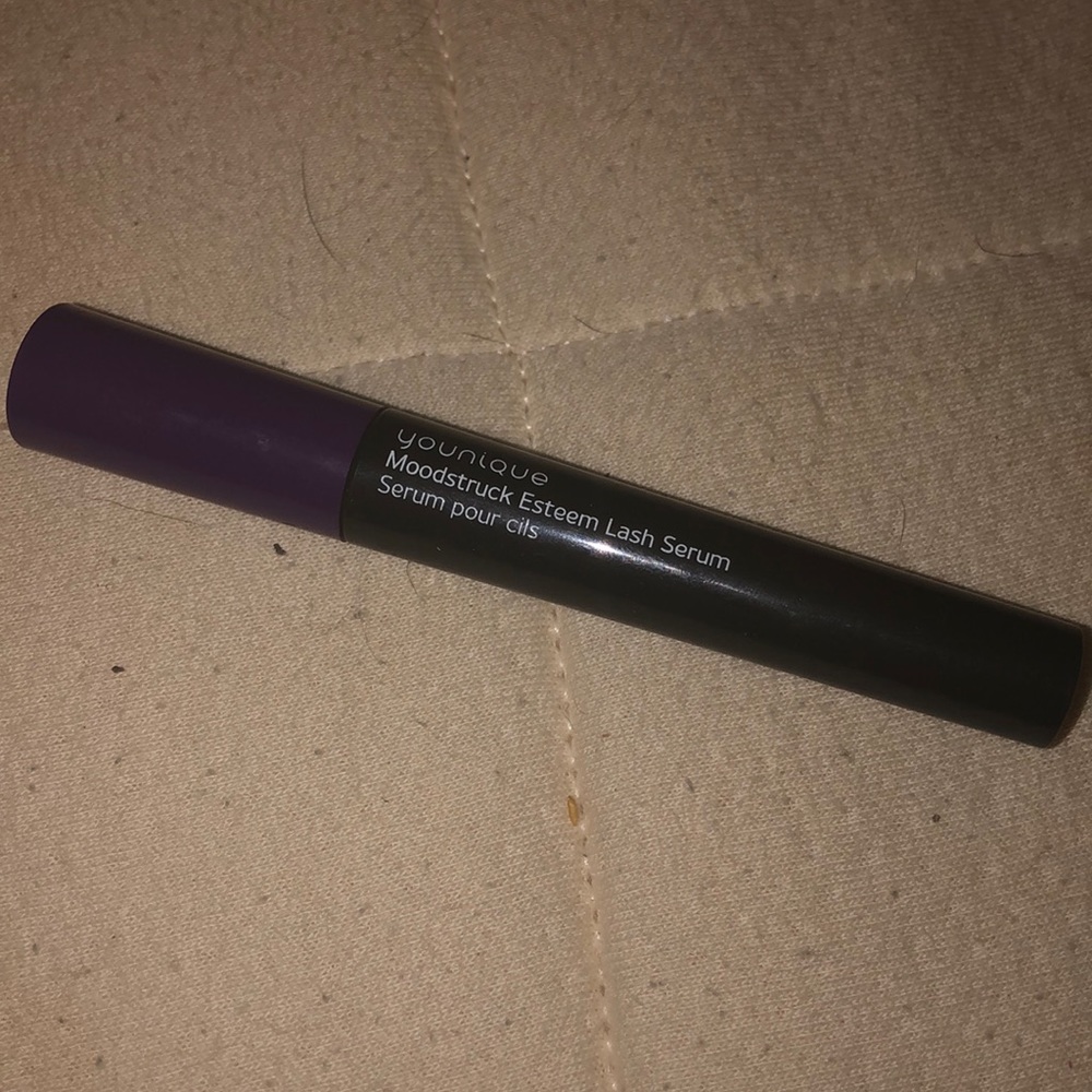 Younique lash serum